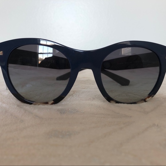 Valentino Modified Round 51mm Sunglasses Blue Hava - Picture 5 of 8